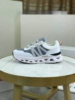 工厂p价p 实价 Moncler盟可睐 Trailgrip Gtx 减震抗撕裂户外运动鞋 moncler能够将高端设计元素与全面实用性无缝融合 推出这款采用超级