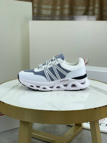 工厂p价p 实价 Moncler盟可睐 Trailgrip Gtx 减震抗撕裂户外运动鞋 moncler能够将高端设计元素与全面实用性无缝融合 推出这款采用超级