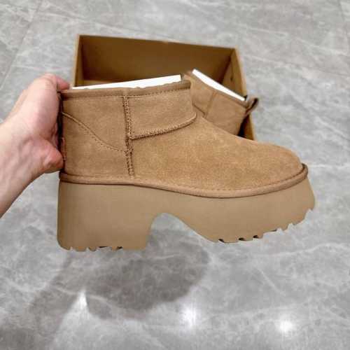 UGG｜厚底迷你人鱼靴 鞋底厚底：约6.99 CM 尺码：35 一40