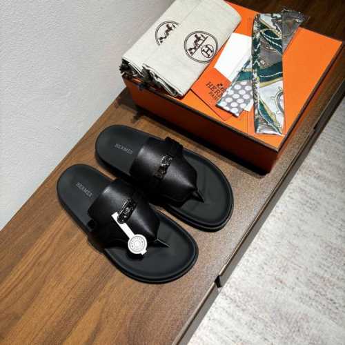出厂价pp：女款 品牌：Hermes 编号：H8018-210199 颜色：新色系 码数:35一40 41 42订做不退不换 鞋面材质：进口小牛皮 大底材质：T