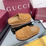 出厂价pp 2025新品厚底Gucci互扣式刺绣大G横带穆勒鞋 迷你Gg压纹包头拖鞋勃肯半拖官网同步 原版一比一复制 最高版本所有材质细节均与Yb一致 常年做货