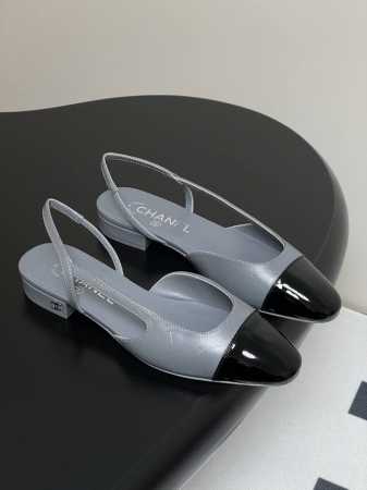Logo滴胶 25Fw新款Chanel小香最新滴胶后空Sling-Back凉鞋平底 粗跟 sling-Back于1957年问世,之后Two-Tone设计成为Ch - 点击图像关闭