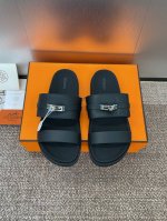 工厂P价 仅男码 爱马仕 Hermes 2025春夏新款 Jackson 男鞋 H家经典Kelly扣厚底拼色圆头露趾懒人沙滩凉拖鞋 材质：进口羊猄皮 小牛皮+水
