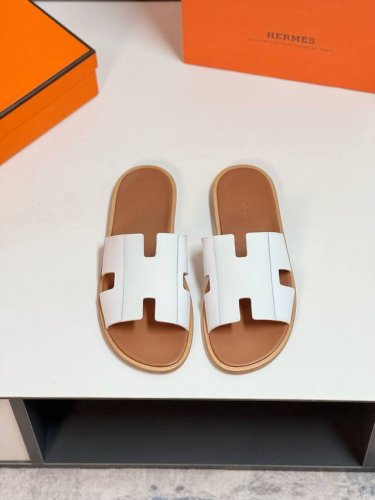 hermèS 真皮底 Size：38-44 45.46.47定制 爱马仕最高品质经典H拖鞋～高端男士凉鞋沙滩鞋拖鞋～专柜同步～原单代购货！原版进口鞋面牛皮内里牛