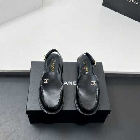 出厂价P P360 2025春夏新款Chanel小香经典乐福鞋后系带穆勒凉鞋 Chanel乐福鞋真的是看不腻，简单大方，拥有香家优雅名媛气质，超级耐看，越穿越香 - 点击图像关闭