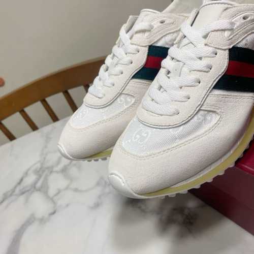 白色 Gucci 古奇 最新Re-Motion系列运动鞋，撞色拼接设计，时尚新颖，可拆卸可调节踝部绑带 鞋面为羊京 帆布，后脚跟为水染羊皮，注塑一体乳胶垫，超轻