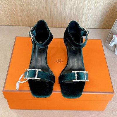 4.5Cm 组图 出厂价p Hermes 爱马仕 Judy 105高跟凉鞋 时尚又百搭 搭配Hapi鞋扣 超级舒服 每个细节都做到极致 搭配同色调标志性纯鞋扣