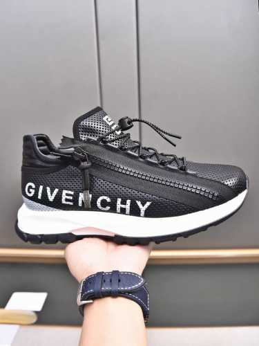 工厂价p 皮面皮里 升级版g I V E N C H Y 纪梵希2023新款 人手一双 不容错过1面料：原厂材料2内里：秀气皮里，干爽 舒适3鞋底：正品独家私模