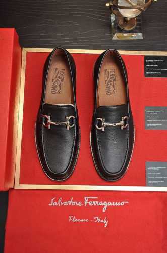 出厂价 Ferragamo 菲拉格幕 专柜最新款 原版进口开边上乘牛皮手工编织成+进口牛里+原版奢华金属扣+原版组合大底 对比无压力 38--45 45定做