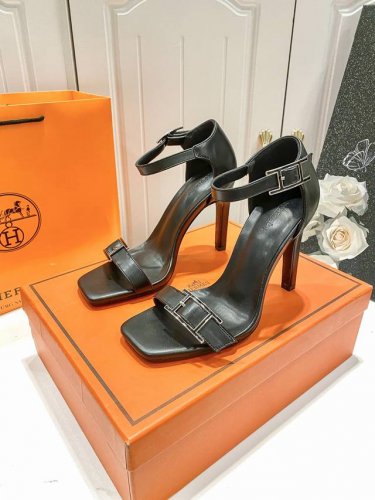 橙子出厂价p hermes 爱马仕 初夏新款 H扣一字带高跟凉鞋 跟高 10Cm 码数 35-41