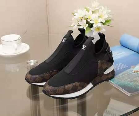 女码 男码 弹力布3A莱卡系列LOUIS VUITTON 路易威登 男女款运动鞋，官网同步1：1复刻，鞋面采用高密度莱卡弹力布拼牛皮，橡胶组合大底，底厚2cm内 - 点击图像关闭