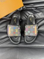38-45 Louis V*高端精品 奢品拖鞋 1:1高端品质 休闲阳光宽松舒适型 最高版本高品质精品 经夏季必入哦