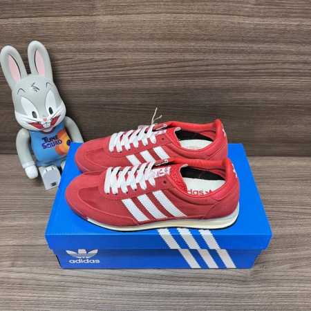 顶级版本Adidas Originals Sl 72 低帮休闲运动情侣鞋红白。 编号:Ie3475 包装:全套得物配件加得物盒包装！ 码数:36-45码 正码 - 点击图像关闭