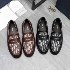 商品商标：Dior 迪奥 ] 商务正装套脚皮鞋 正码码数: 39-44 45定做不退换 商品材料：精选牛皮拼接织布鞋面 牛皮内里 原版大底