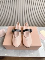 出厂 顶级版本 顶级品质Miumiu 缪缪25夏季新品玛丽珍芭蕾舞跳舞鞋平底简易单鞋奶奶鞋！ 满满的少女心，款式设计可爱优雅不乏美艳色彩，简简单单又藏着小心机，