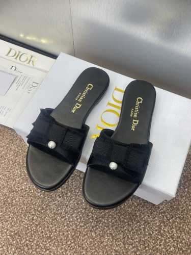 工厂P价P P400 J‘Adior流苏织带女鞋 Dior 迪奥 2025春夏走秀新款Adiorble鱼嘴女鞋 Cd明星同款时尚流苏蝴蝶结平底珍珠字母Logo五