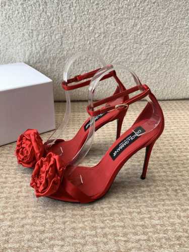 P380D&G古典与现代碰撞出的意式浪漫美学杜嘉班纳 Dolce & Gabbana 真丝系列 超高跟露趾凉拖 线条，版型，看得到的高级感，非市场通货可比 Dg