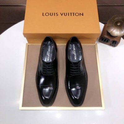 工厂P批 Louis Vuitton 原单 新款Lv路易威登 * 顶级版本 Lv经典皮鞋！选用进口原版单牛皮 原版真皮边条拼接耐磨橡胶大底！高品质精品！码数38