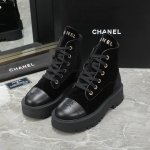 现货供应 顶级品质 原版1:1 CHANEL 香奈儿 秋冬新品厚底马丁短靴 原版定制字母Logo 鞋头双C电绣 无论细节及做工都力求做到和正品零距离 材料面料：