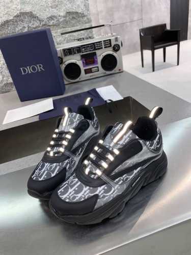 男码+10顶级版本 吊炸天 Dior迪奥老爹鞋 情侣款发售 走秀当天就在专柜买版，爆拆完美复刻，出入专柜毫无压力 专柜原版牛皮丝绸，发泡真空大底，整双鞋超轻 原