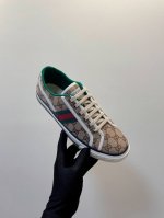 Gucci 1977 古奇经典系列 情侣码 高版本 特价低帮 ，中帮 男女尺码 size 35-46 绿盒原盒全套包装