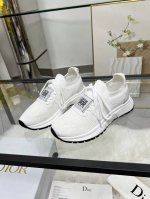 工厂p价 女装女鞋 运动原单商品商标：Dior 迪奥 休闲鞋 正码码数: 35-44 商品材料：精选牛皮拼接透气网面 网内里 原版大底