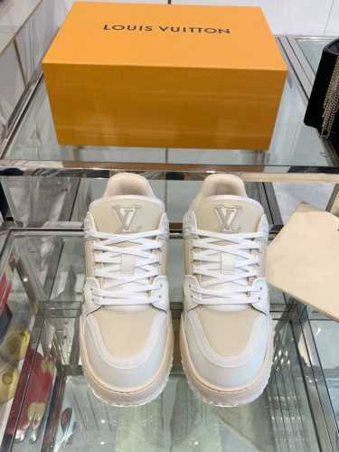 560Louis Vuitton 路易威登 胖嘟嘟 胖丁 滑板鞋 运动鞋 原版购入开发 做货 本款 Lv Trainer Maxi 以光滑牛皮革演绎男款和女款设