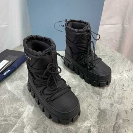 P家胖墩墩雪地靴 面：进口尼龙布 刺绣工艺 里：羊毛科技毛衬里 底：4.5厘米防滑花纹橡胶底 size:35-42 - 点击图像关闭