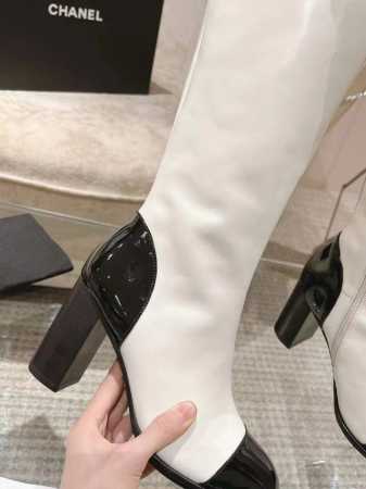 2024 巴黎名品新款专卖鞋面：原版进口小牛皮配小牛光漆皮+超靓羊羔卷毛刺绣，内里：垫脚特定水染丝愁混种小羊皮 大底：意大利本色真皮大底、跟高8.5CM 鞋码: - 点击图像关闭