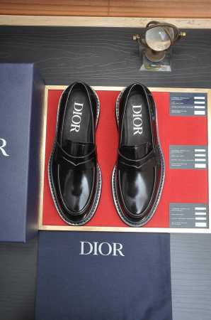 出厂价p Dior 水染牛皮内里 迪奥原版1:1高品质出厂 进口原版料 进口版原牛皮 水染牛皮内里 原版Tpu大底 码数:39-44 38 45订做不退换 - 点击图像关闭