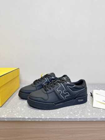 Fendi 芬迪 25Ss春夏新款 Match胶囊系列 情侣款 休闲 运动鞋 板鞋 设计师Kim Jones打造的首款运动鞋Fendi Match 和Lv驴牌的 - 点击图像关闭