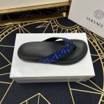 吧 范思哲拖鞋 男鞋高端品牌 官网1:1最新力作：原版开模定制，面料釆用进口原版材料制作，升级版大底，更轻便，防滑。市场顶级品质，简单不失品味，潮人必备，时尚就