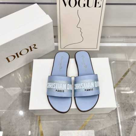 橙子出厂价 Dior 迪奥春夏新款 刺绣字母平底拖鞋 一字带拖鞋 沙滩凉拖 码数：35-42 - 点击图像关闭