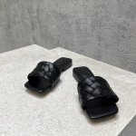 工厂p价p 顶级高端版本 代购品质 原版开发 Bottega Veneta2025Ss新品爆款夏季方头parco平底穆勒凉拖鞋 Bv新款全真皮小结编织装饰抢手平