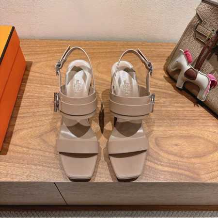 hermes... 平底拖鞋 2025新品+爆款系列 真皮大底，独家开模五金扣，进口牛皮 春夏拼色兼具颜值舒适度的单品！ 渠道货源 女码35-39 可订做40 - 点击图像关闭