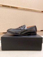 工厂价 Prada～普拉达 男鞋专柜原单货！世界顶级品牌..奢华品质.... 时尚 上脚高档次 ..给你低调奢华的舒适体验。鞋面采用纯意大利进口原板头层牛皮..