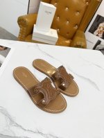 真皮底 CELINE 赛琳 2024春夏新品半拖鞋鞋面采用小牛皮加经典压花Logo油边工艺，质感非凡上脚超级好看颜色：黑色，白色，棕色内里：羊皮，面料：牛皮码数