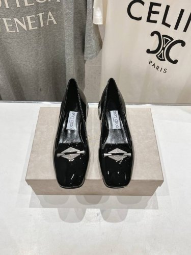 高版本出厂 Jimmy Choo* 吉米周 JC 2025ss新款小矮跟玛丽珍单鞋一脚蹬懒人鞋 KARI系列新款时装小矮跟平底鞋，优雅大气鞋型，时髦耐看，穿着舒