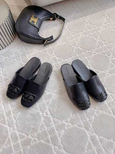 出厂价 Balenciag*经典款穆勒半拖鞋 男女同款 脚感舒适好穿 经典百搭 鞋面牛皮 内里垫脚羊皮 原版开模五金扣 意大利真皮大底 女码35-39 34 4