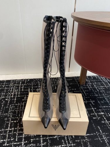 代购级 vanda Novak来自意大利品牌 全网独家 耗时3个月研发 鞋跟独特设计酒杯 重磅系列 众多联手意大利品牌 推出高级感满分的鞋款系列 火遍Ins神仙