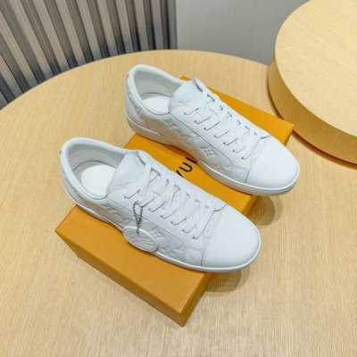 工厂pp Louis *Uitto* 高端男士经典休闲鞋 鞋面选用原版头层牛皮制作 进口头层水染小牛皮内里高档舒适 原版大底轻盈耐磨 纯手工制作 细节决定品质