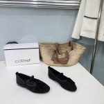 高品质出厂 ！小众潮牌Cotem P25 春夏新款复古绒面蝴蝶结时髦乐福鞋单鞋！延续恒久的古典与舒适，简易圆头鞋型为鞋体的中性基调注入更多精致考量，刻画一个更鲜