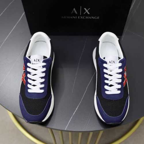 出厂价pp： 品牌：阿玛尼 标准码：38-44 45订做 等级：官网同款 材料：原版皮料拼接品牌布匹 电绣Logo 舒适透气内里 轻便耐磨运动大底 款式类别：男