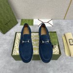 G家新品 Gucc* 古-驰 马衔扣男士乐福鞋 便鞋 官方售价 Rmb ,900 这款单品出自gucc* Lido系列，设计灵感源自意大利海岸的夏日风情和海滩俱
