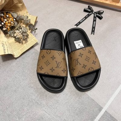 橙子出厂价p louis Vuitton 路易威登 夏季新款 平底拖鞋 一字拖 情侣款 官网上新 全球首发 Lv 草间弥生 二度联名新款 码数 35-44