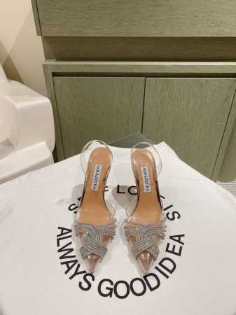 Aquazzur* 菠萝早春专柜新品仙女时装鞋系列，大量上新同步官网全系列均可定制龙年主打一个火爆，全网各大网红纷纷开秀，绝美的穿搭系列！ ★★★★★ 鞋面 P - 点击图像关闭