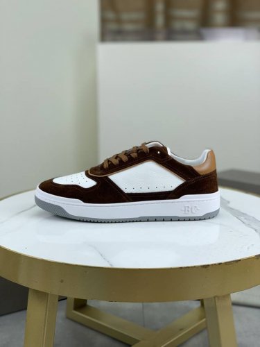 工厂价 Bc新品 Brunello Cucinelli Bc春夏新款男士休闲鞋zg同步发售｜这款本季精美色彩的马裤呢胶底鞋以柔软鞋面材料和绒质感麂皮鞋后跟演绎休