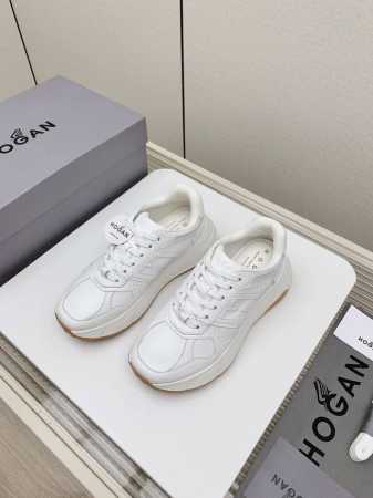 出厂女 男 高版本 Hogan H669 复古运动系列；情侣款老爹鞋，跑鞋，网球鞋，运动鞋 运动，时尚，轻便，透气，当季官宣推荐款，网红播主也在穿它，小红书种草 - 点击图像关闭