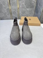 UGG 经典迷你迪普靴 UGG Classic Mini Dipper Boot 经典再现，重新解锁迷你巅峰走在秋冬的时尚前沿 EVA轻质缓震外底 5cm厚底设