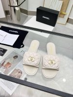 橙子出厂价p chanel 香奈儿春夏新款 经典书包扣翻盖平底拖鞋 金属扣菱格凉拖 码数 35-42